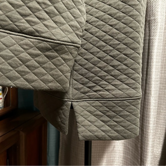 NWOT Quilted Lands End 3/4 Sleeve Sweatshirt - Picture 4 of 6